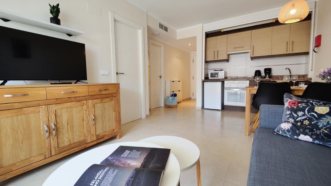 Larimar Sea View Apartment 卡尔佩 外观 照片